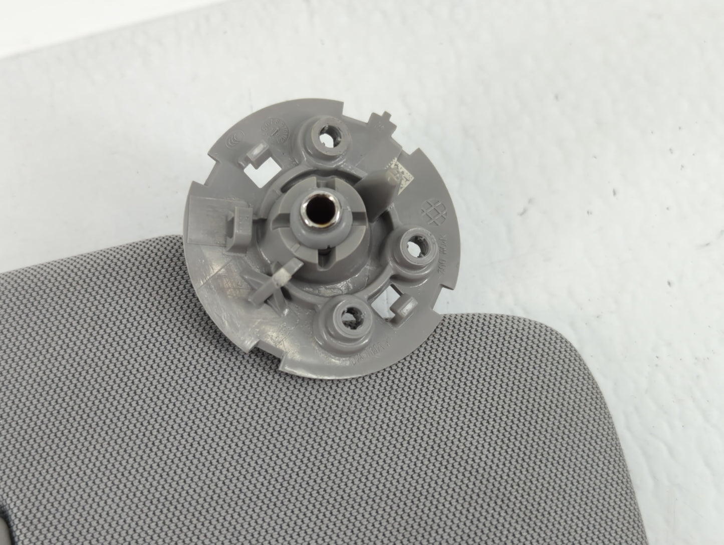 2017-2021 Chevrolet Trax Sun Visor Shade Replacement Passenger Right Mirror Fits Fits 2017 2018 2019 2020 2021 OEM Used Auto