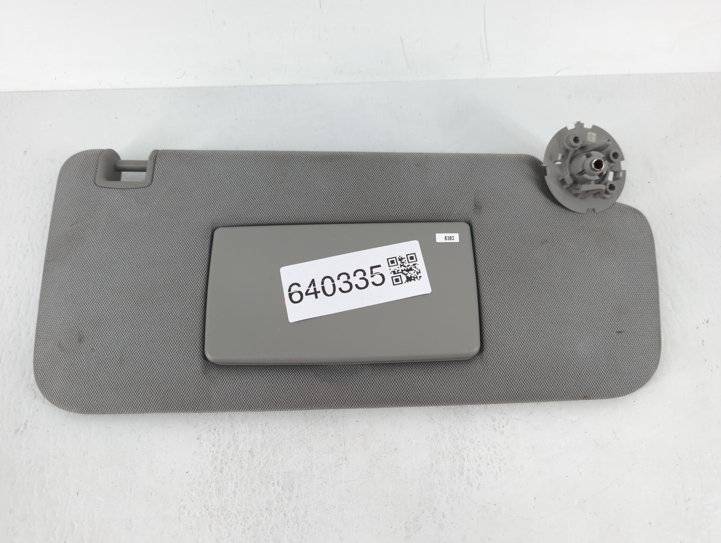 2017-2021 Chevrolet Trax Sun Visor Shade Replacement Passenger Right Mirror Fits Fits 2017 2018 2019 2020 2021 OEM Used Auto