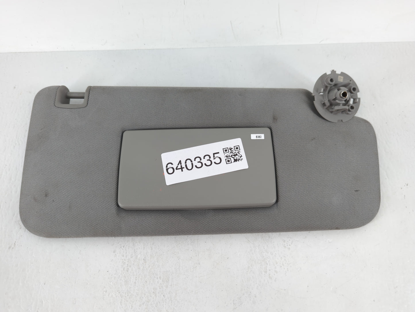 2017-2021 Chevrolet Trax Sun Visor Shade Replacement Passenger Right Mirror Fits Fits 2017 2018 2019 2020 2021 OEM Used Auto