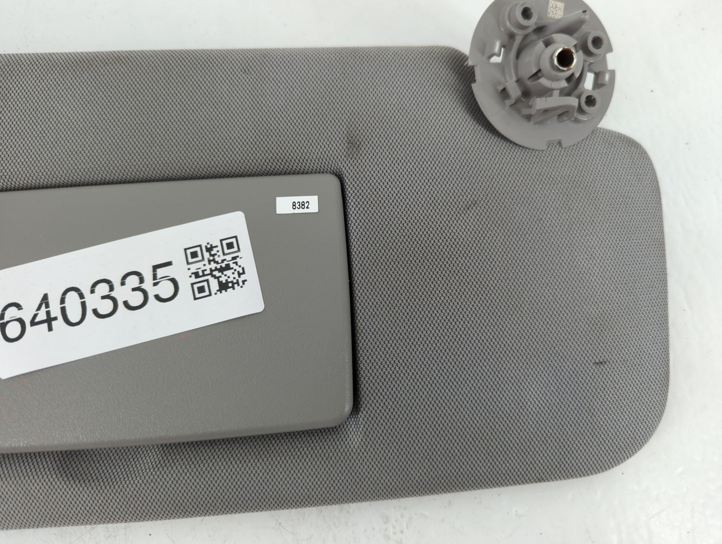 2017-2021 Chevrolet Trax Sun Visor Shade Replacement Passenger Right Mirror Fits Fits 2017 2018 2019 2020 2021 OEM Used Auto