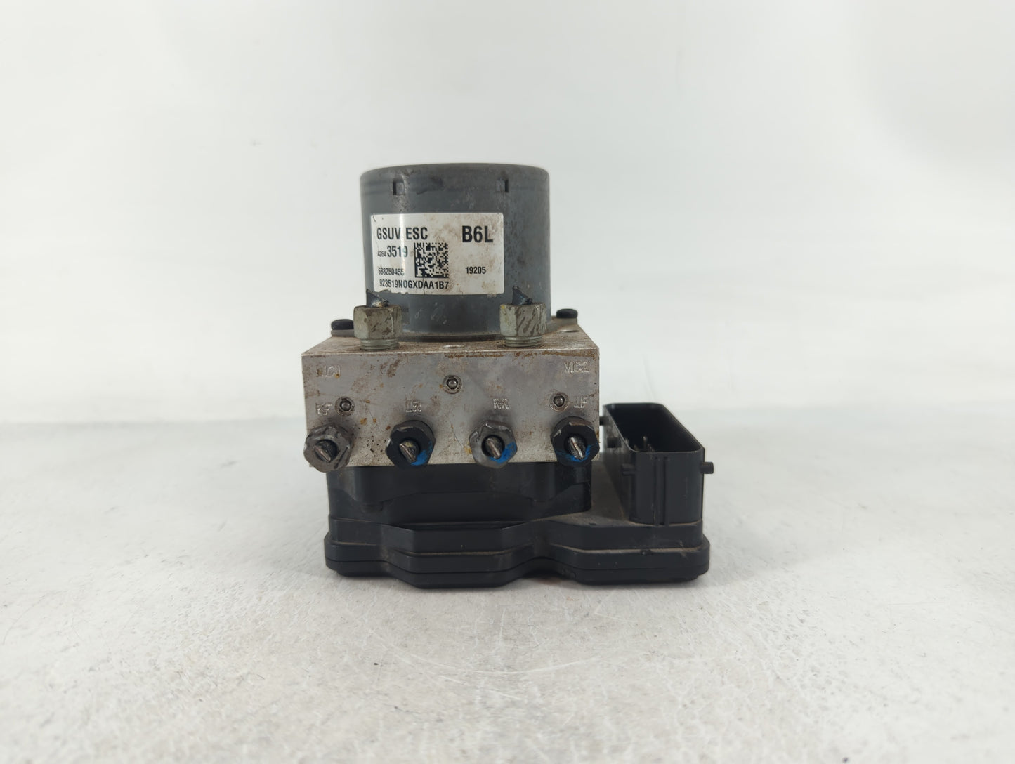2017-2021 Chevrolet Trax ABS Pump Control Module Replacement P/N:42643519 Fits Fits 2017 2018 2019 2020 2021 OEM Used Auto P