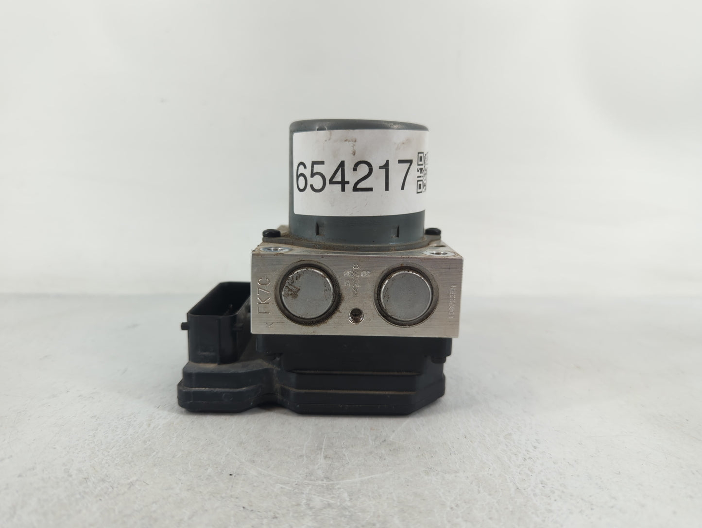 2017-2021 Chevrolet Trax ABS Pump Control Module Replacement P/N:42643519 Fits Fits 2017 2018 2019 2020 2021 OEM Used Auto P
