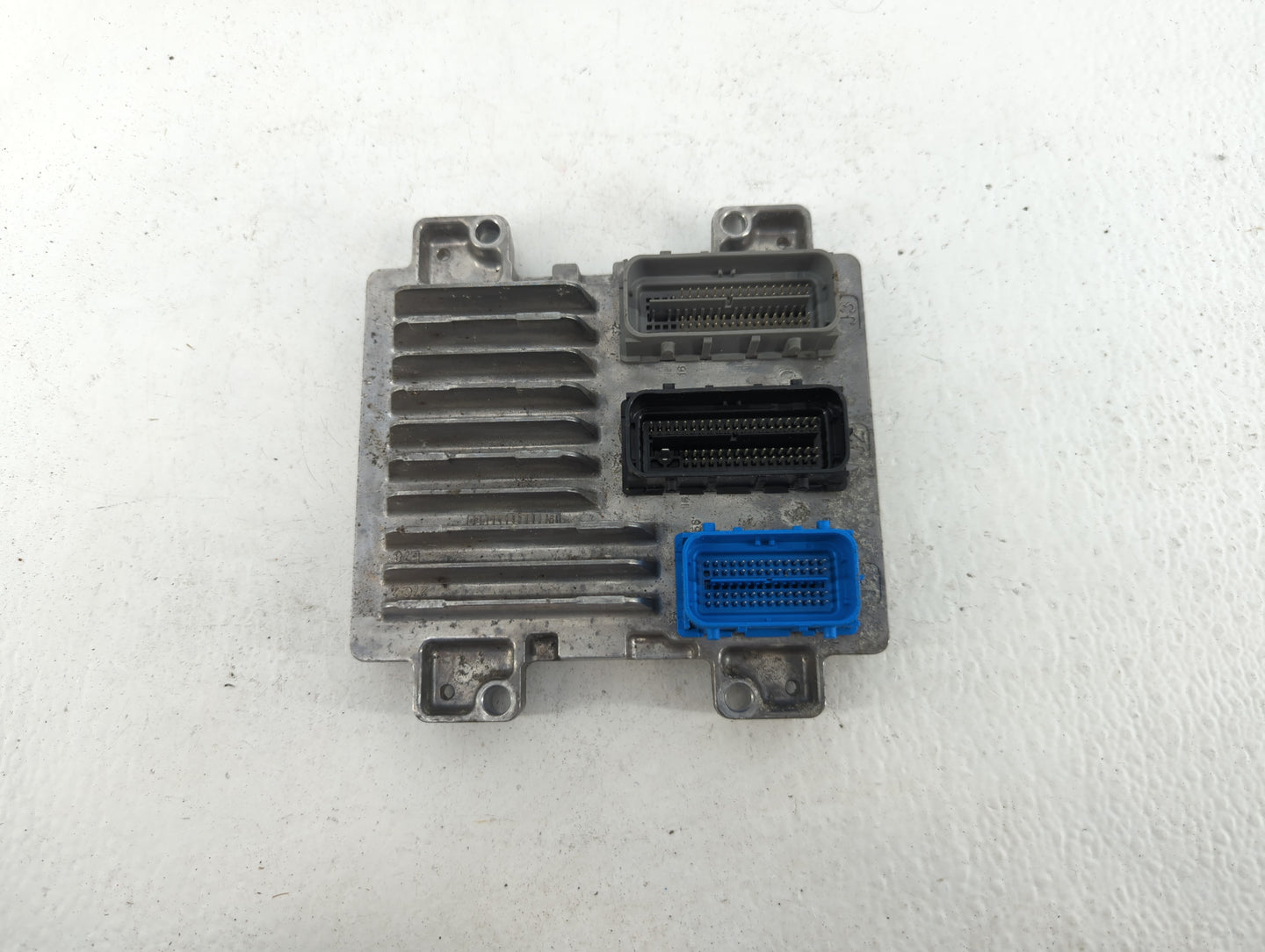 2017-2021 Chevrolet Trax PCM Engine Control Computer ECU ECM PCU OEM P/N:12692201 12698131 Fits Fits 2017 2018 2019 2020 202