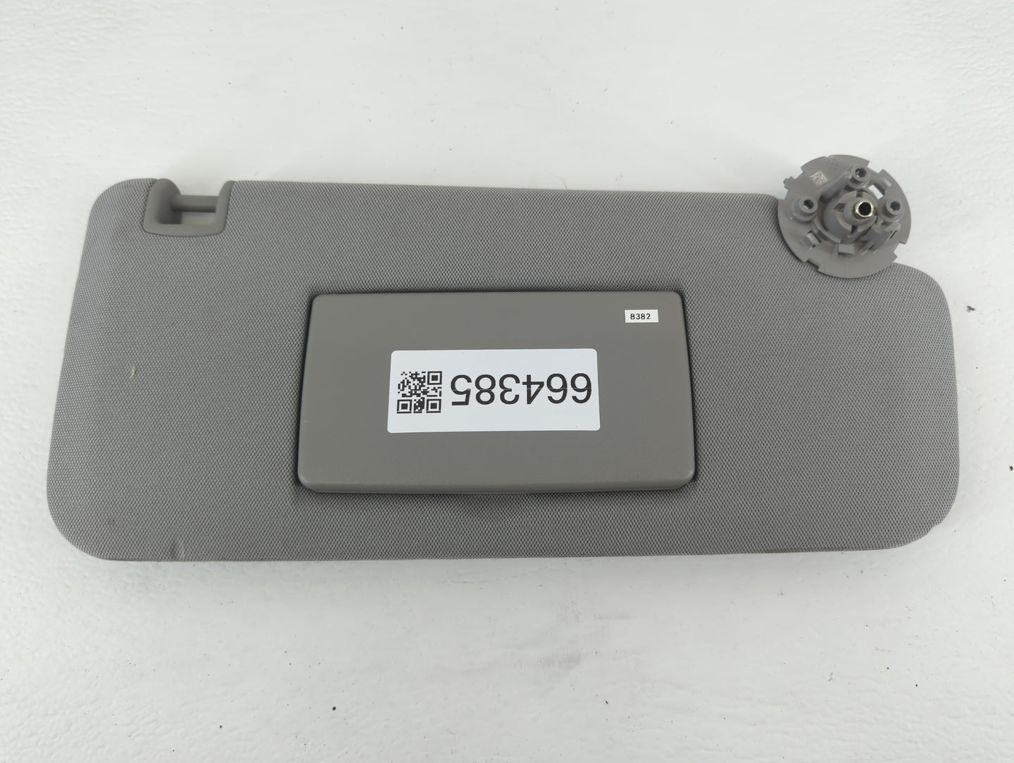 2017-2021 Chevrolet Trax Sun Visor Shade Replacement Passenger Right Mirror Fits Fits 2017 2018 2019 2020 2021 OEM Used Auto