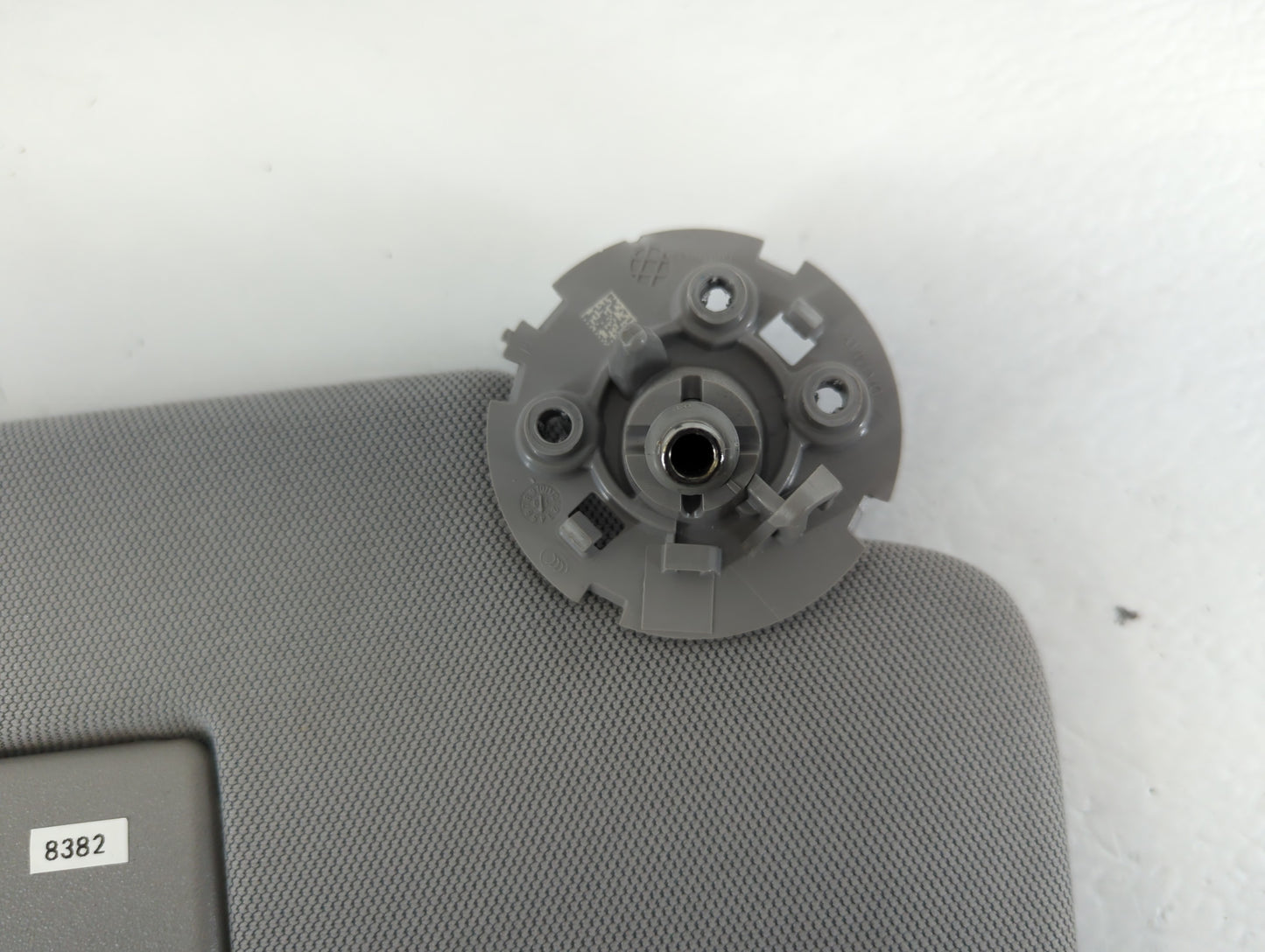 2017-2021 Chevrolet Trax Sun Visor Shade Replacement Passenger Right Mirror Fits Fits 2017 2018 2019 2020 2021 OEM Used Auto