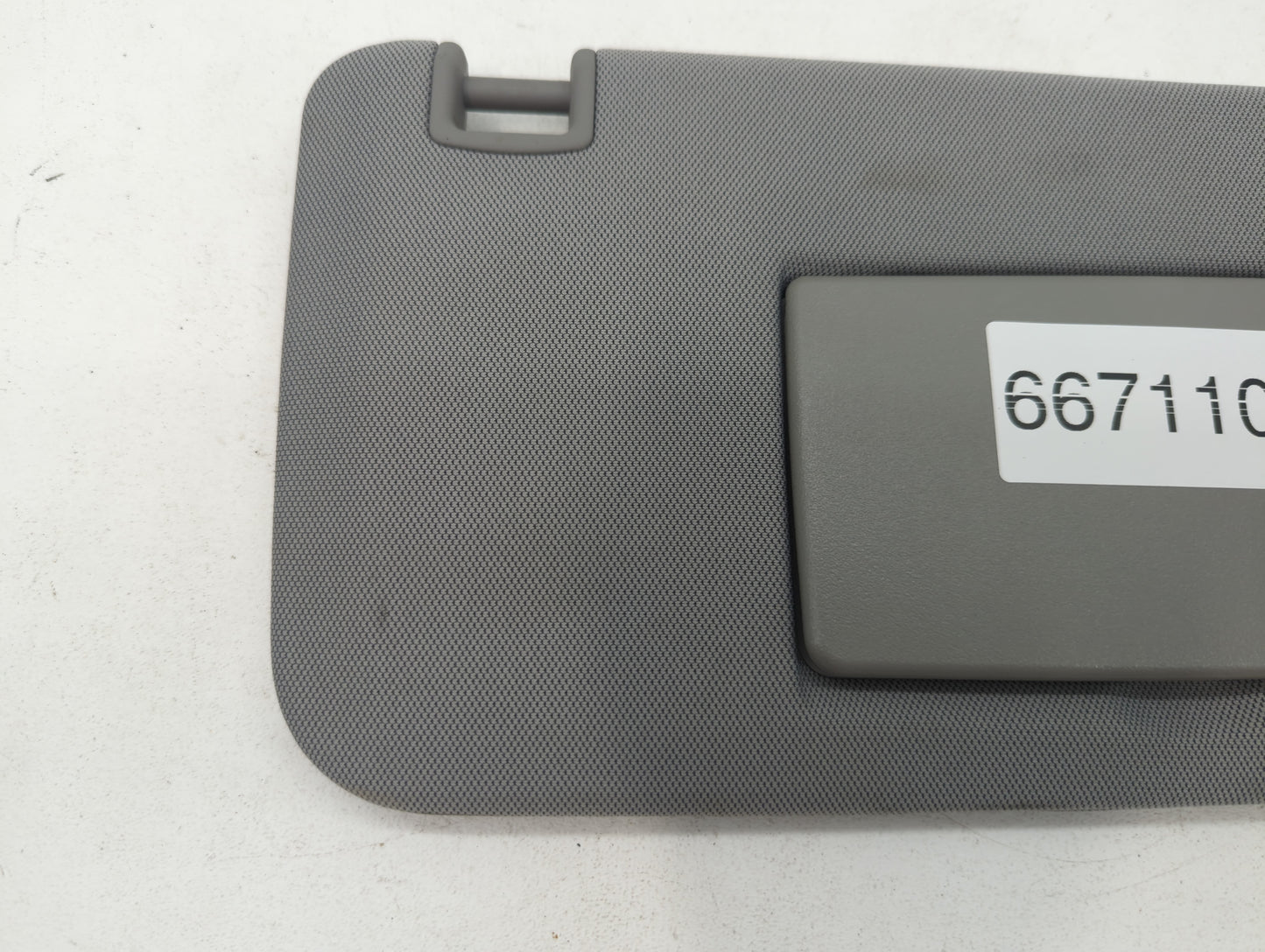 2017-2021 Chevrolet Trax Sun Visor Shade Replacement Passenger Right Mirror Fits Fits 2017 2018 2019 2020 2021 OEM Used Auto