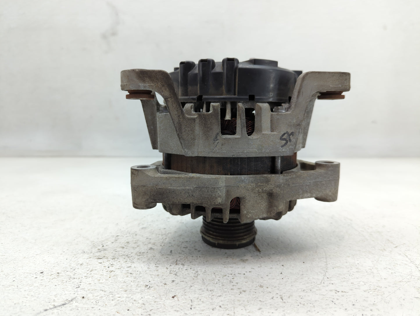 2013-2021 Chevrolet Trax Alternator Replacement Generator Charging Assembly Engine OEM P/N:13597226 Fits OEM Used Auto Parts