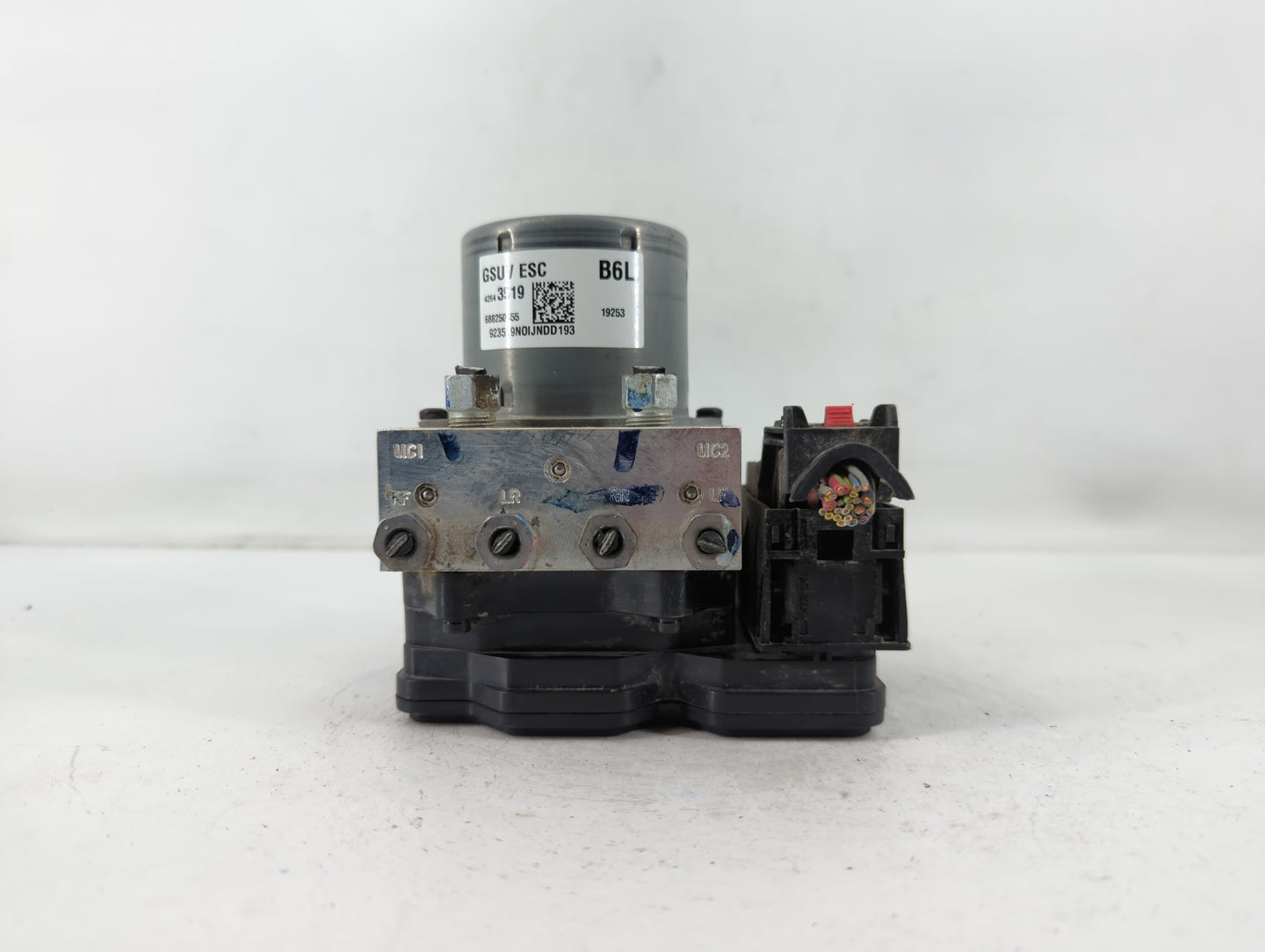2017-2021 Chevrolet Trax ABS Pump Control Module Replacement P/N:42643519 Fits Fits 2017 2018 2019 2020 2021 OEM Used Auto P