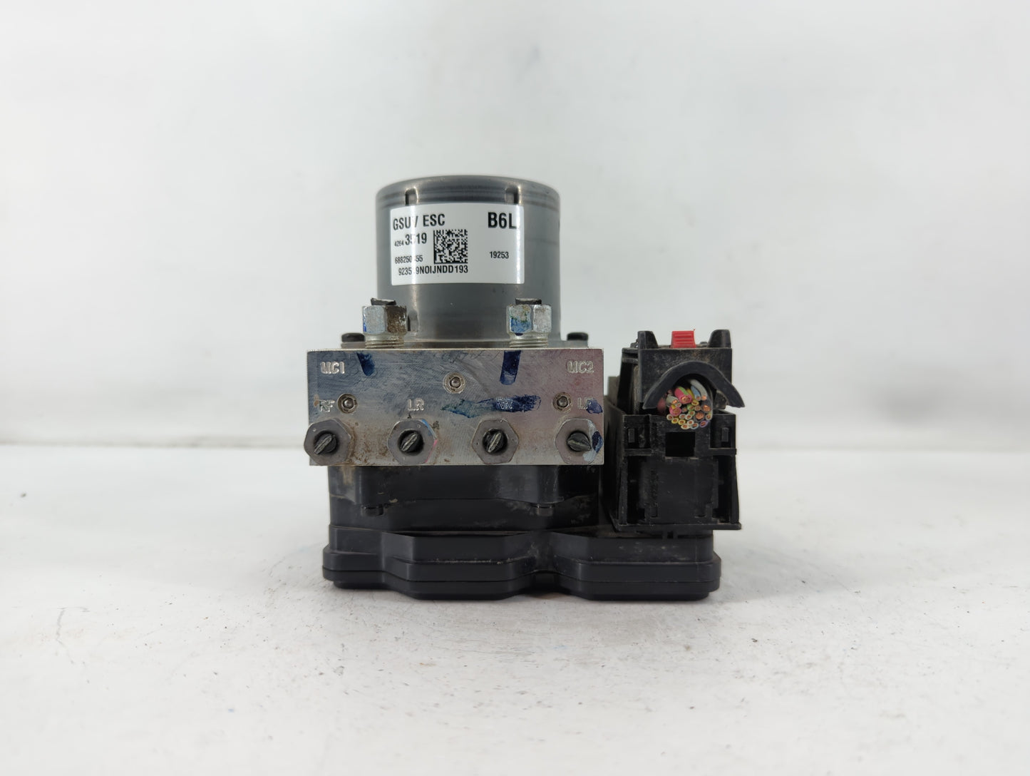 2017-2021 Chevrolet Trax ABS Pump Control Module Replacement P/N:42643519 Fits Fits 2017 2018 2019 2020 2021 OEM Used Auto P