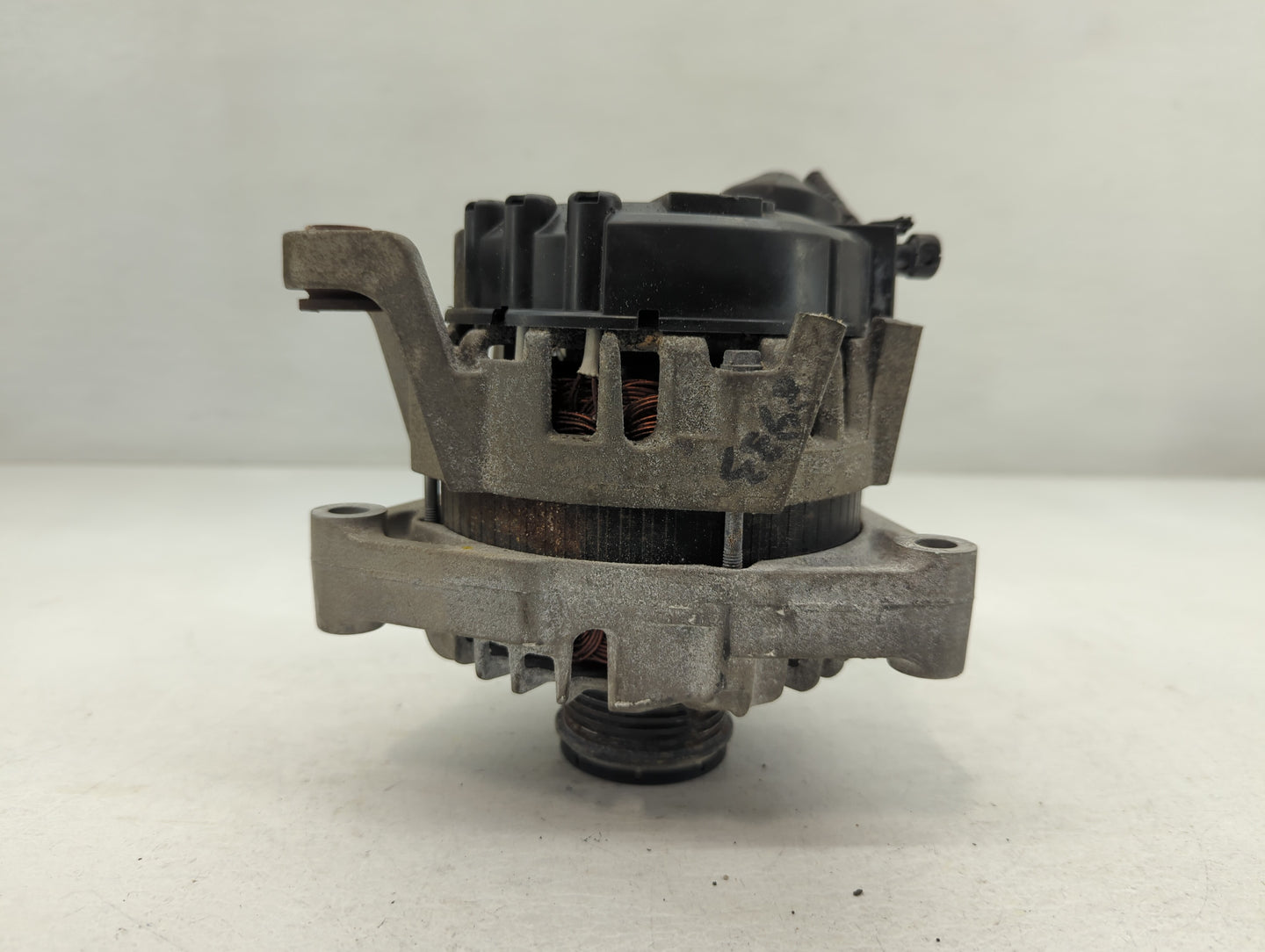 2013-2021 Chevrolet Trax Alternator Replacement Generator Charging Assembly Engine OEM P/N:2619573 B 13597226 Fits OEM Used 