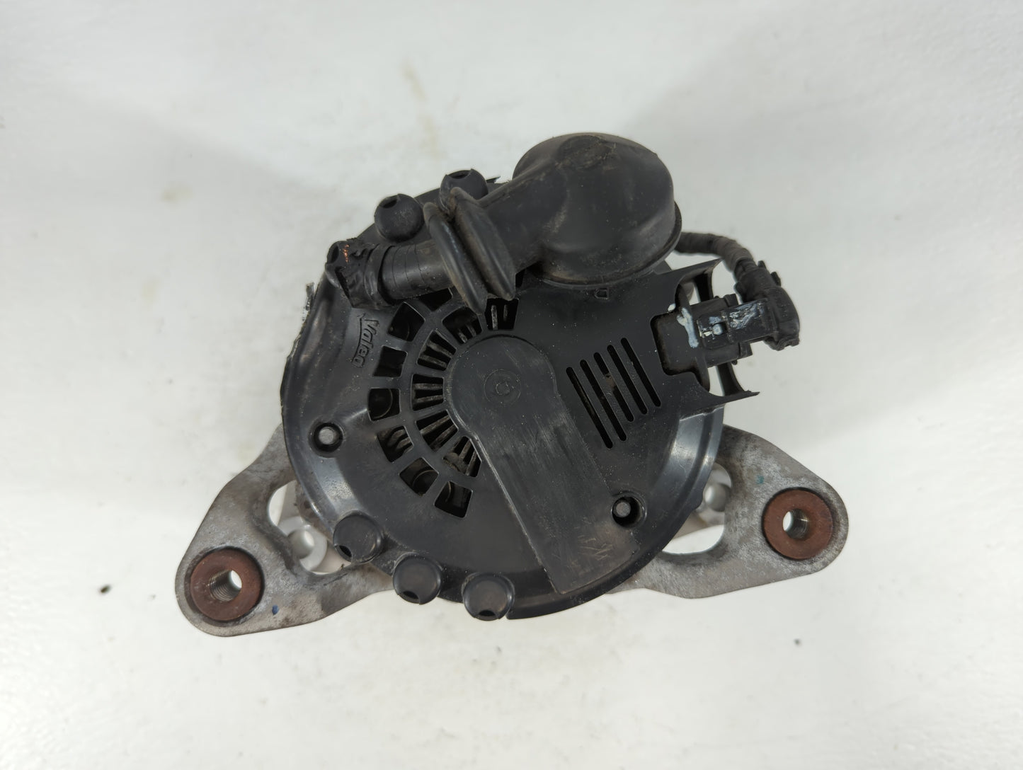 2013-2021 Chevrolet Trax Alternator Replacement Generator Charging Assembly Engine OEM P/N:13597226 Fits OEM Used Auto Parts