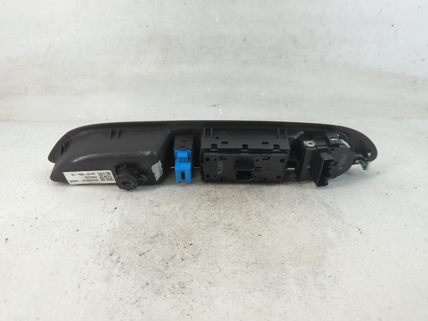 2017-2021 Chevrolet Trax Master Power Window Switch Replacement Driver Side Left P/N:321955 13408454 Fits OEM Used Auto Part