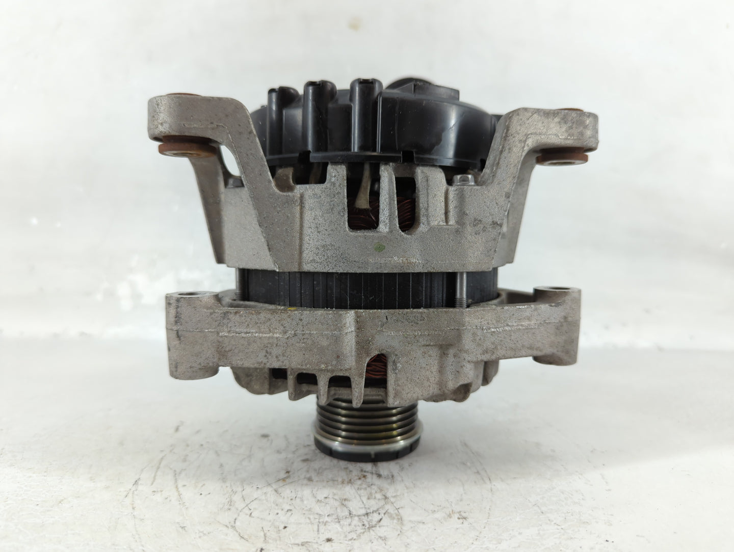 2013-2021 Chevrolet Trax Alternator Replacement Generator Charging Assembly Engine OEM P/N:13597226 Fits OEM Used Auto Parts
