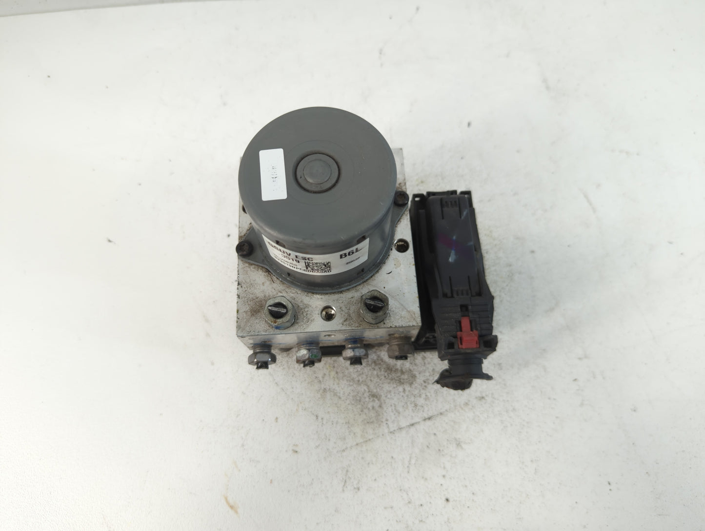 2017-2021 Chevrolet Trax ABS Pump Control Module Replacement P/N:42643519 Fits Fits 2017 2018 2019 2020 2021 OEM Used Auto P