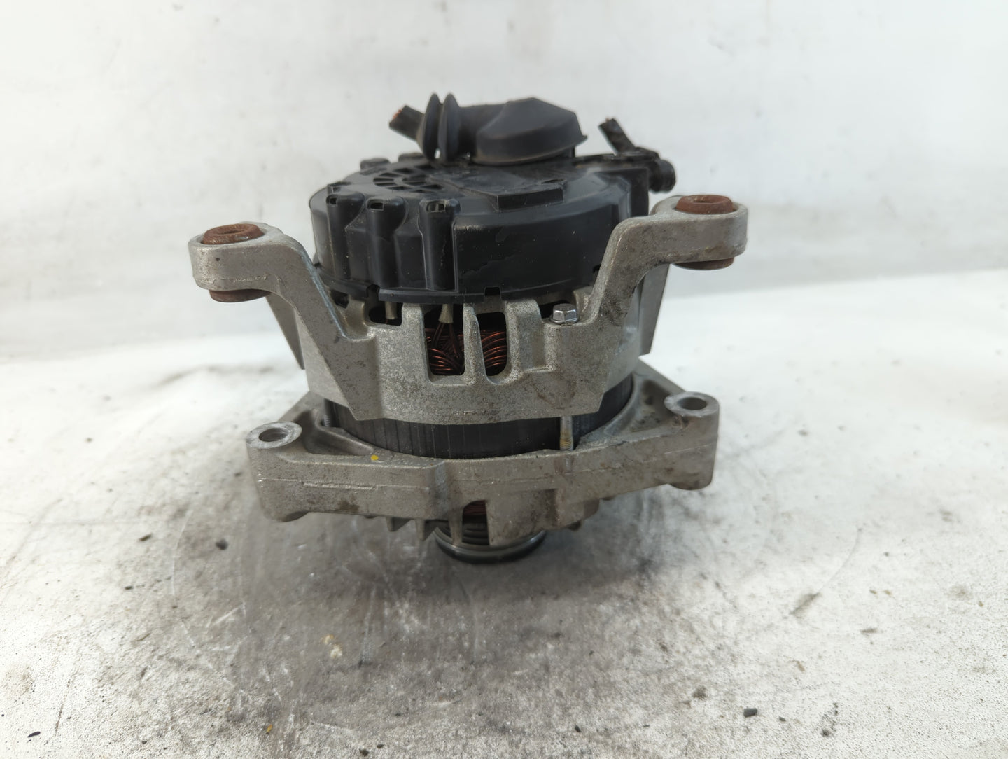 2013-2021 Chevrolet Trax Alternator Replacement Generator Charging Assembly Engine OEM P/N:13597226 Fits OEM Used Auto Parts