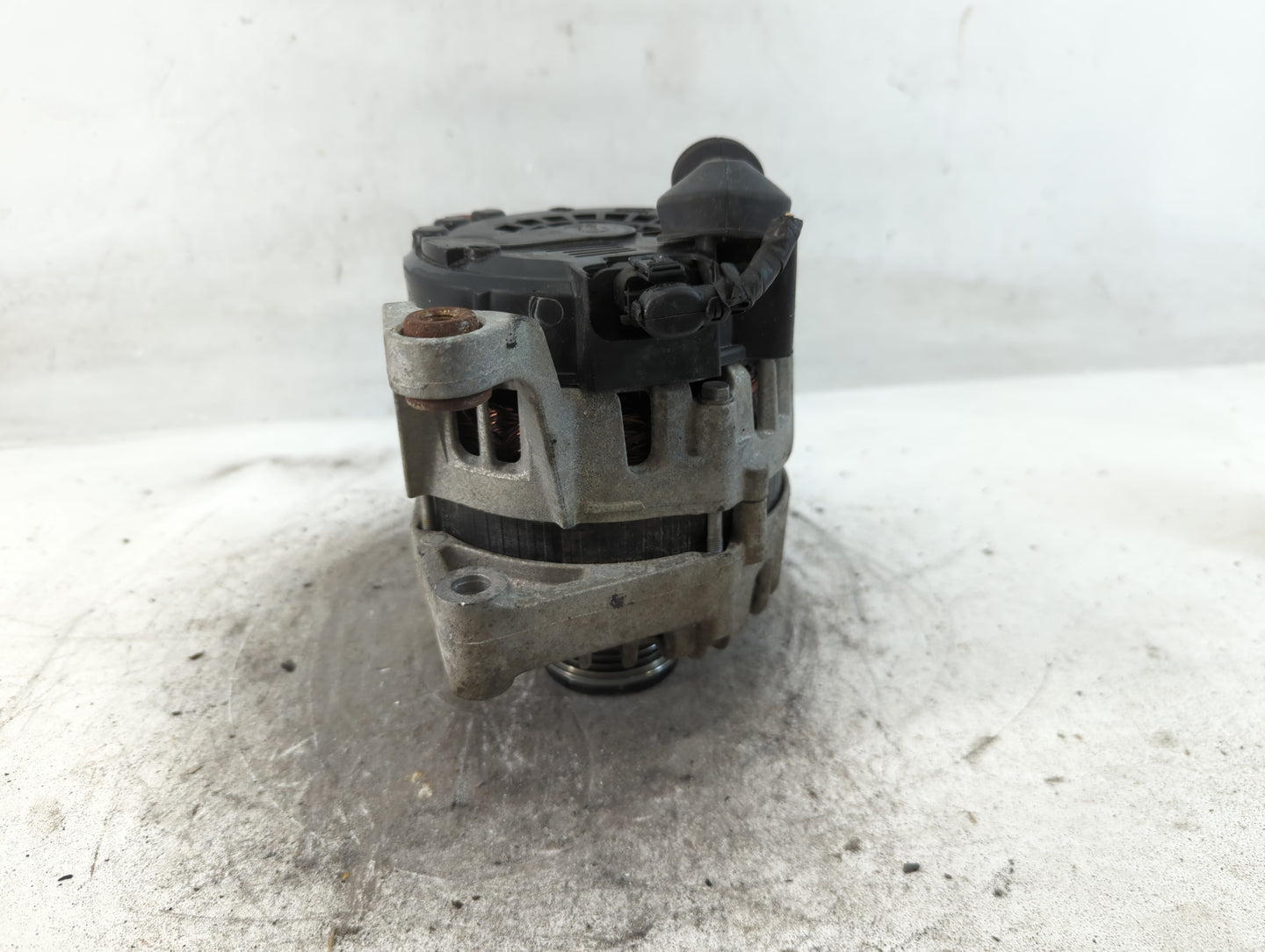 2013-2021 Chevrolet Trax Alternator Replacement Generator Charging Assembly Engine OEM P/N:13597226 Fits OEM Used Auto Parts