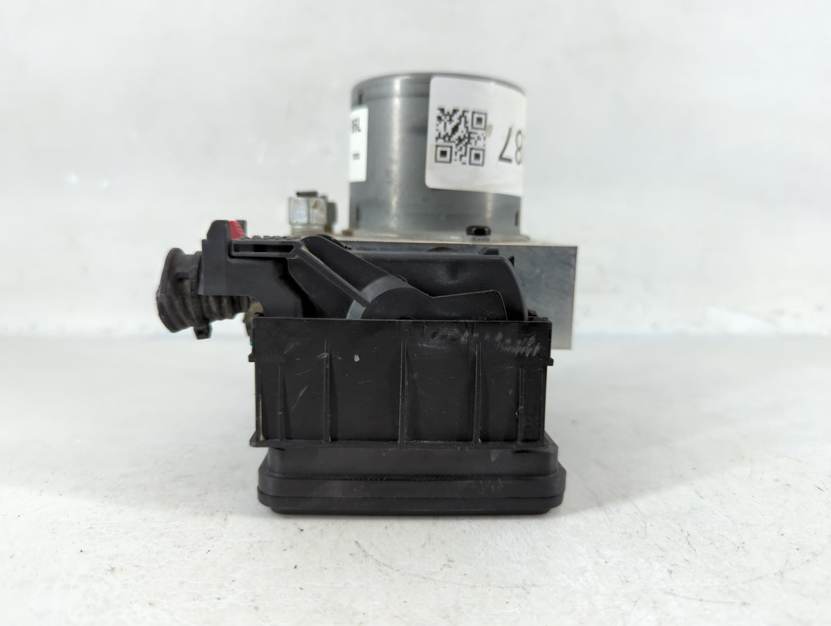2017-2021 Chevrolet Trax Anti-Lock Brake ABS Pump Module Actuator OEM P/N:42643519 Fits Fits 2017 2018 2019 2020 2021 OEM Us