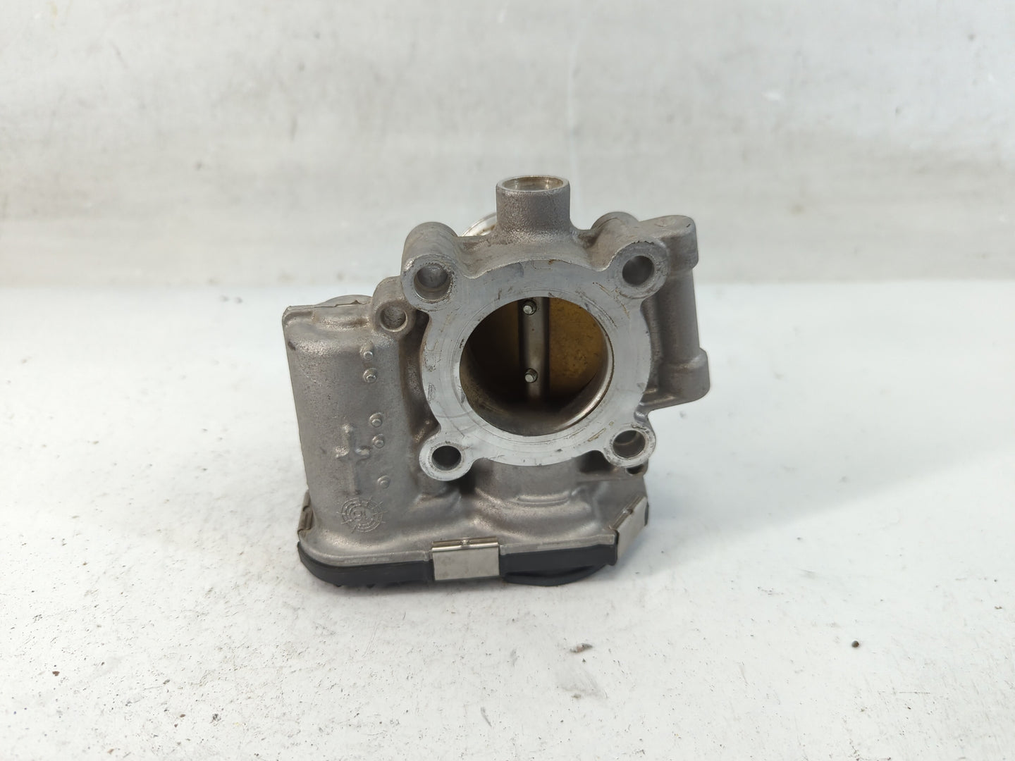 2013-2021 Chevrolet Trax Throttle Body P/N:0 280 750 499 55 565 489 Fits OEM Used Auto Parts - Oemusedautoparts1.com