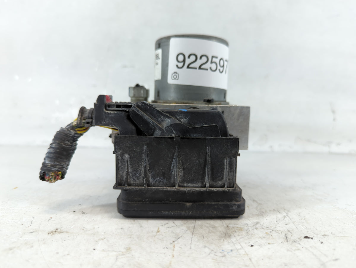 2017-2021 Chevrolet Trax Anti-Lock Brake ABS Pump Module Actuator OEM P/N:42643519 Fits Fits 2017 2018 2019 2020 2021 OEM Us