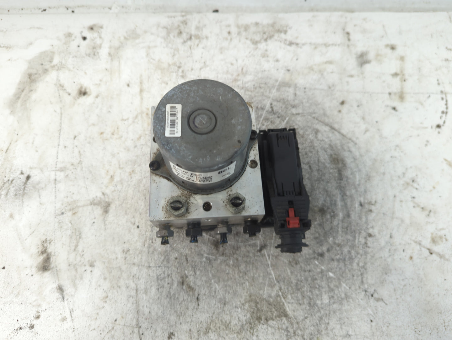 2017-2021 Chevrolet Trax ABS Pump Control Module Replacement P/N:42643519 Fits Fits 2017 2018 2019 2020 2021 OEM Used Auto P