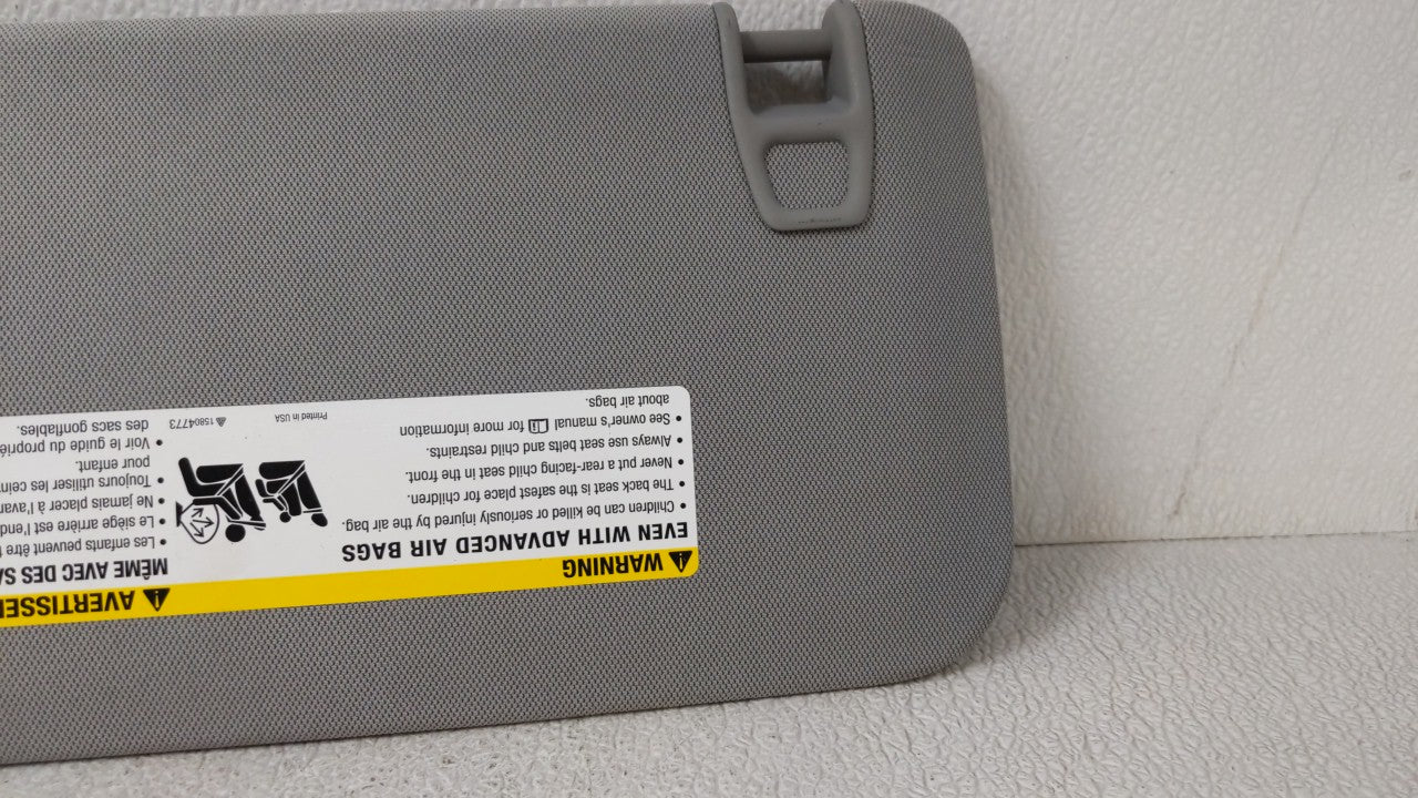 2017-2018 Chevrolet Trax Sun Visor Shade Replacement Passenger Right Mirror Fits Fits 2017 2018 OEM Used Auto Parts - Oemuse