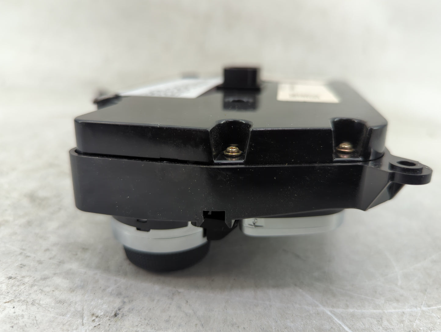 2020 Chrysler 300 Climate Control Module Temperature AC/Heater Replacement P/N:P68293628AD 90840220 Fits OEM Used Auto Parts