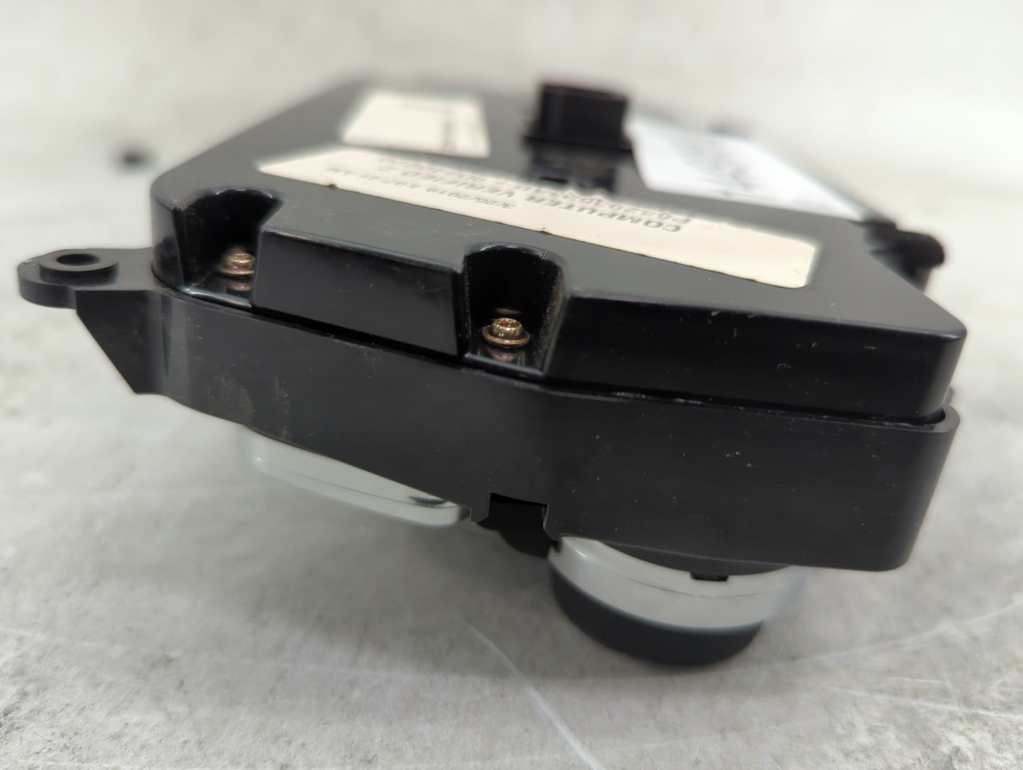 2020 Chrysler 300 Climate Control Module Temperature AC/Heater Replacement P/N:P68293628AD 90840220 Fits OEM Used Auto Parts