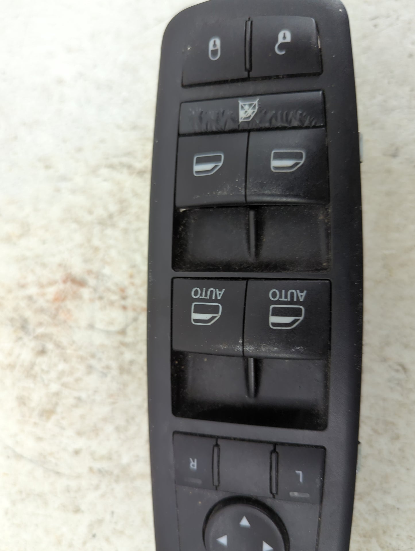 2020-2022 Chrysler 300 Master Power Window Switch Replacement Driver Side Left P/N:68455275AA 10507259 Fits Fits 2020 2021 2