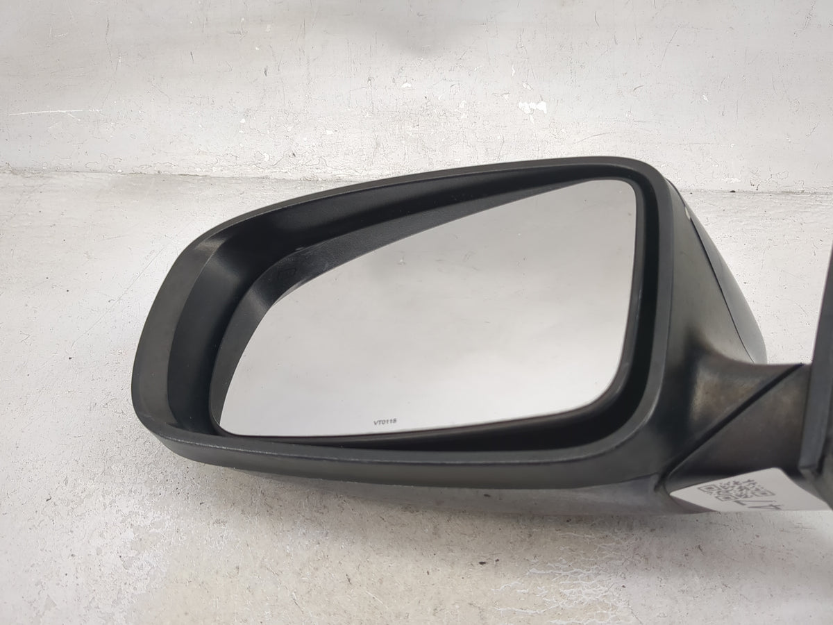 2020 Chrysler 300 Driver Side View Mirror - Left Door Mirror OEM Used - Oemusedautoparts1.com