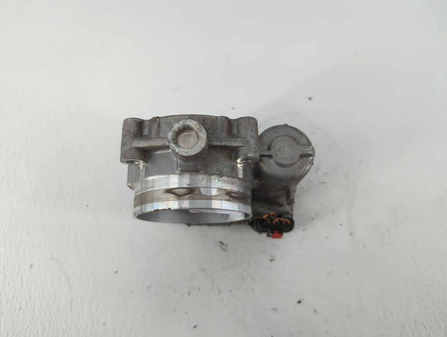 2011-2022 Chrysler 300 Throttle Body P/N:05184349AE Fits Fits 2011 2012 2013 2014 2015 2016 2017 2018 2019 2020 2021 2022 OE