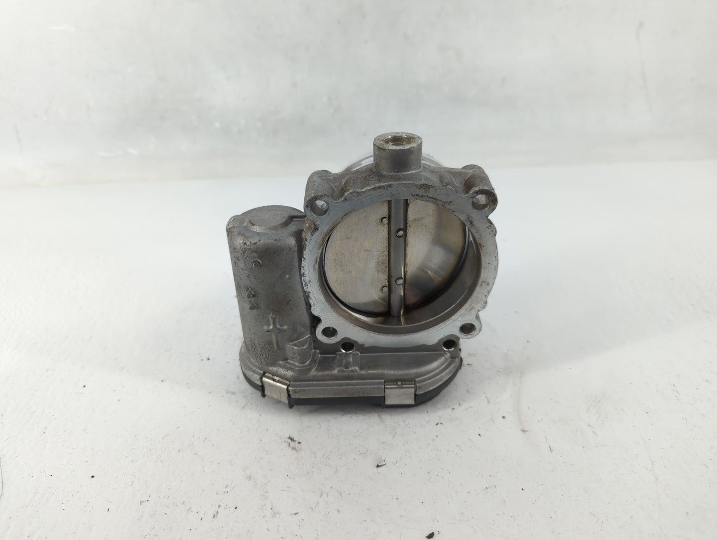 2011-2022 Chrysler 300 Throttle Body P/N:05184349AE Fits Fits 2011 2012 2013 2014 2015 2016 2017 2018 2019 2020 2021 2022 OE