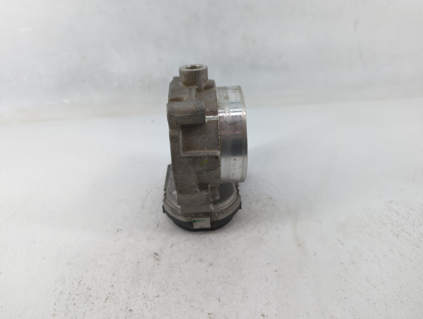 2011-2022 Chrysler 300 Throttle Body P/N:05184349AE Fits Fits 2011 2012 2013 2014 2015 2016 2017 2018 2019 2020 2021 2022 OE