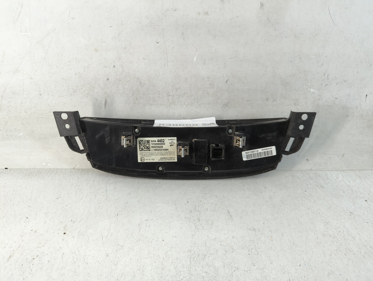 2017-2022 Chrysler 300 Climate Control Module Temperature AC/Heater Replacement P/N:84344402 Fits OEM Used Auto Parts - Oemu