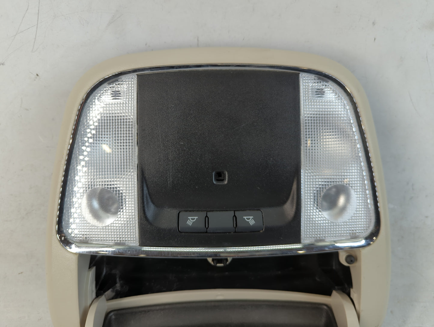 2020 Chrysler 300 Overhead Roof Console - Oemusedautoparts1.com