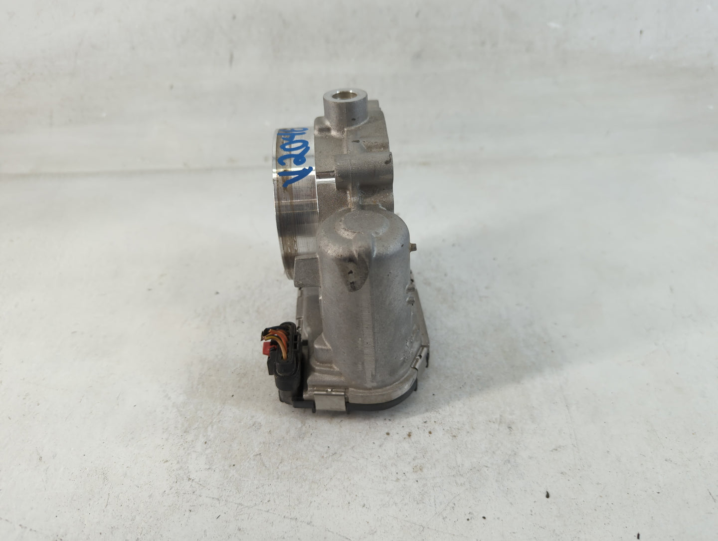 2011-2022 Chrysler 300 Throttle Body P/N:50184349AF Fits Fits 2011 2012 2013 2014 2015 2016 2017 2018 2019 2020 2021 2022 OE