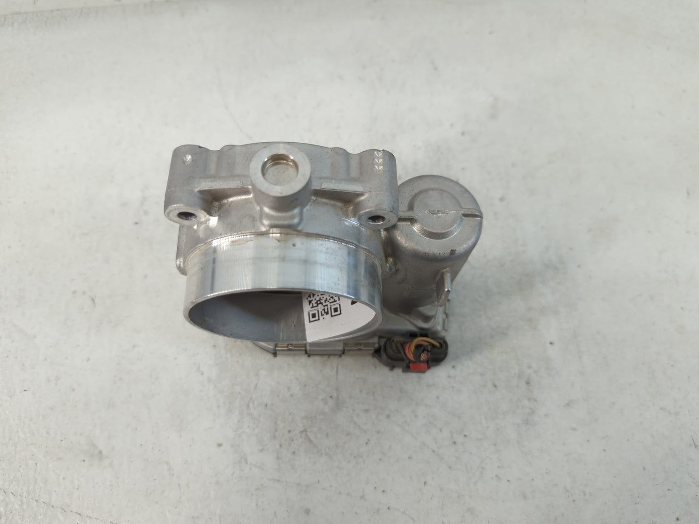 2011-2022 Chrysler 300 Throttle Body P/N:05184349AE Fits Fits 2011 2012 2013 2014 2015 2016 2017 2018 2019 2020 2021 2022 OE