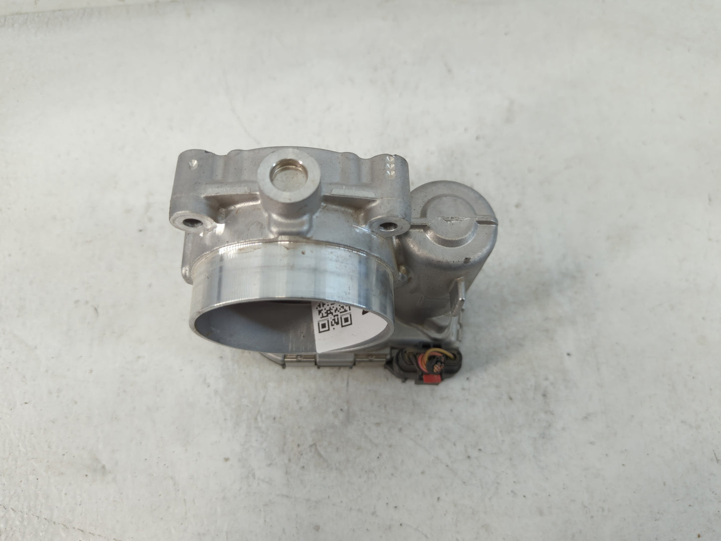 2011-2022 Chrysler 300 Throttle Body P/N:05184349AE Fits Fits 2011 2012 2013 2014 2015 2016 2017 2018 2019 2020 2021 2022 OE