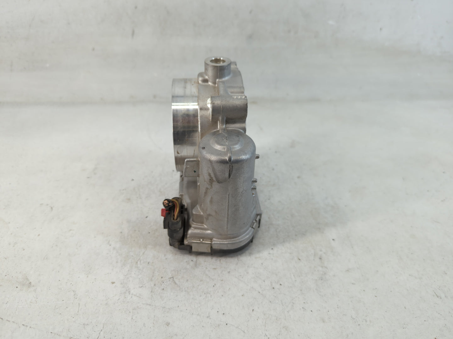 2011-2022 Chrysler 300 Throttle Body P/N:05184349AE Fits Fits 2011 2012 2013 2014 2015 2016 2017 2018 2019 2020 2021 2022 OE