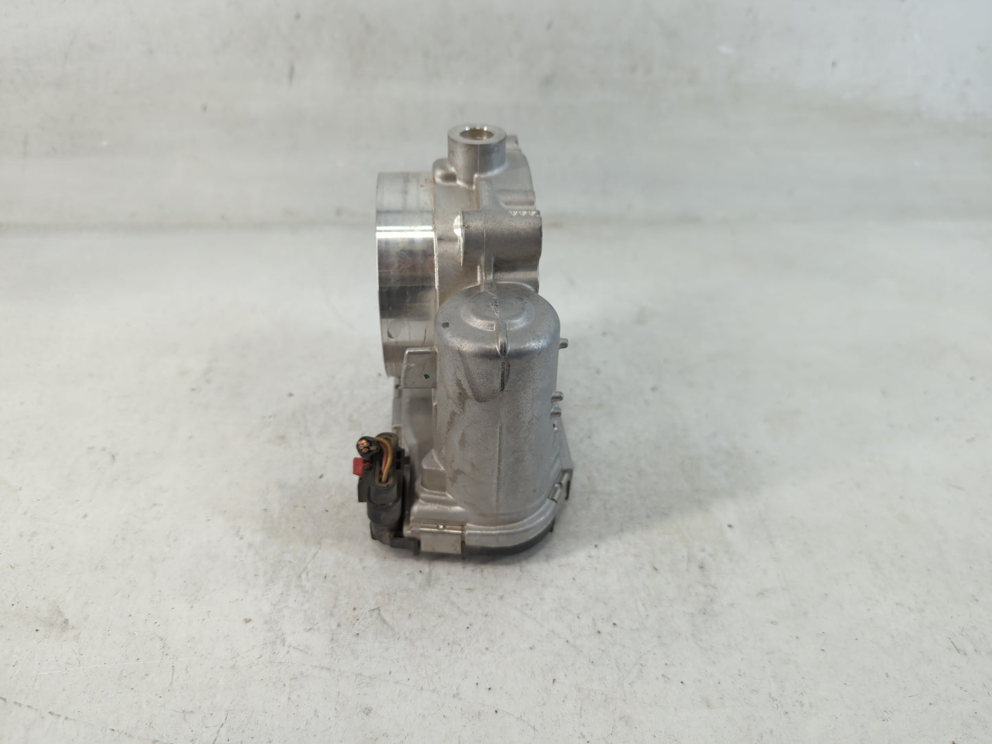 2011-2022 Chrysler 300 Throttle Body P/N:05184349AE Fits Fits 2011 2012 2013 2014 2015 2016 2017 2018 2019 2020 2021 2022 OE