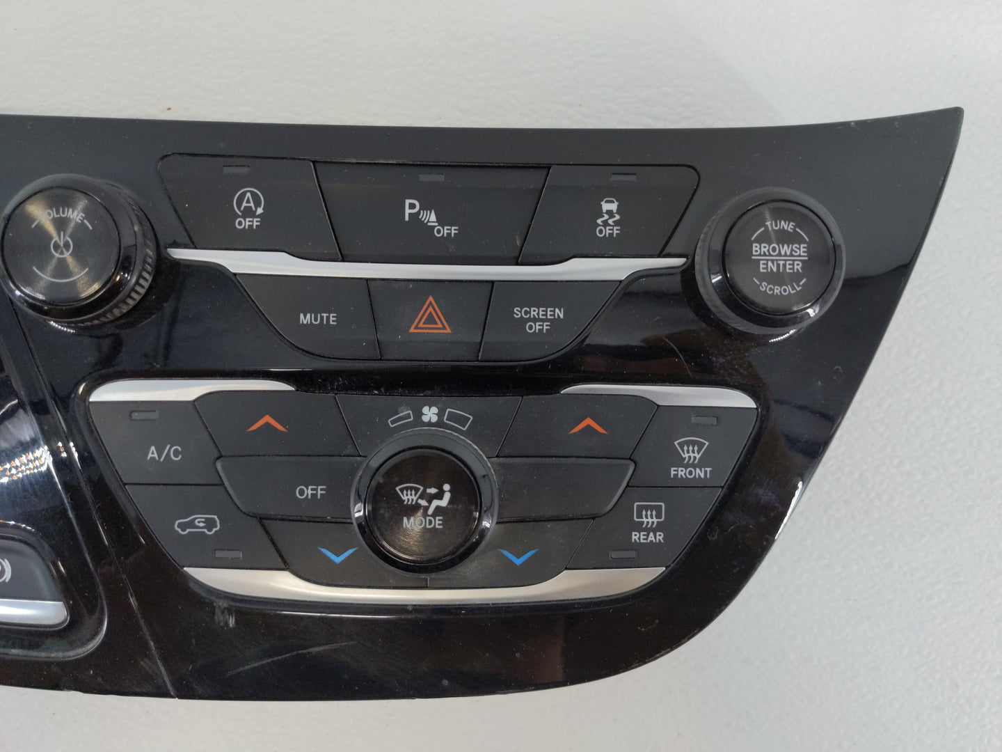 2018-2020 Chrysler Pacifica Climate Control Module Temperature AC/Heater Replacement P/N:P68238881AE Fits Fits 2018 2019 202