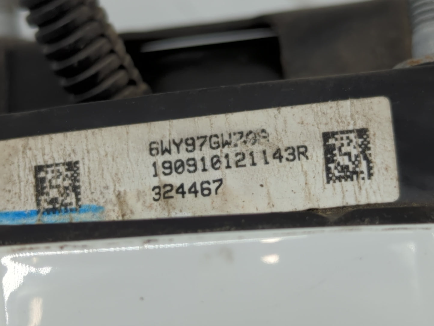 2020 Chrysler Pacifica Side Mirror Replacement Driver Left View Door Mirror P/N:6WY97GW09 Fits OEM Used Auto Parts - Oemused