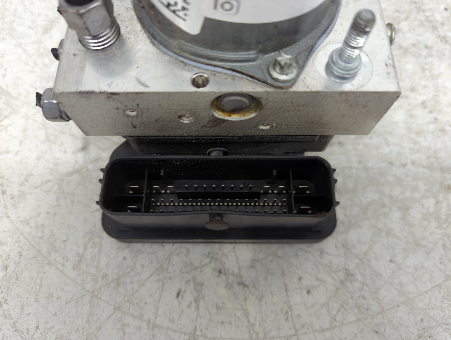 2020-2022 Chrysler Pacifica ABS Pump Control Module Replacement P/N:68433479AB P68453574AF Fits Fits 2020 2021 2022 OEM Used
