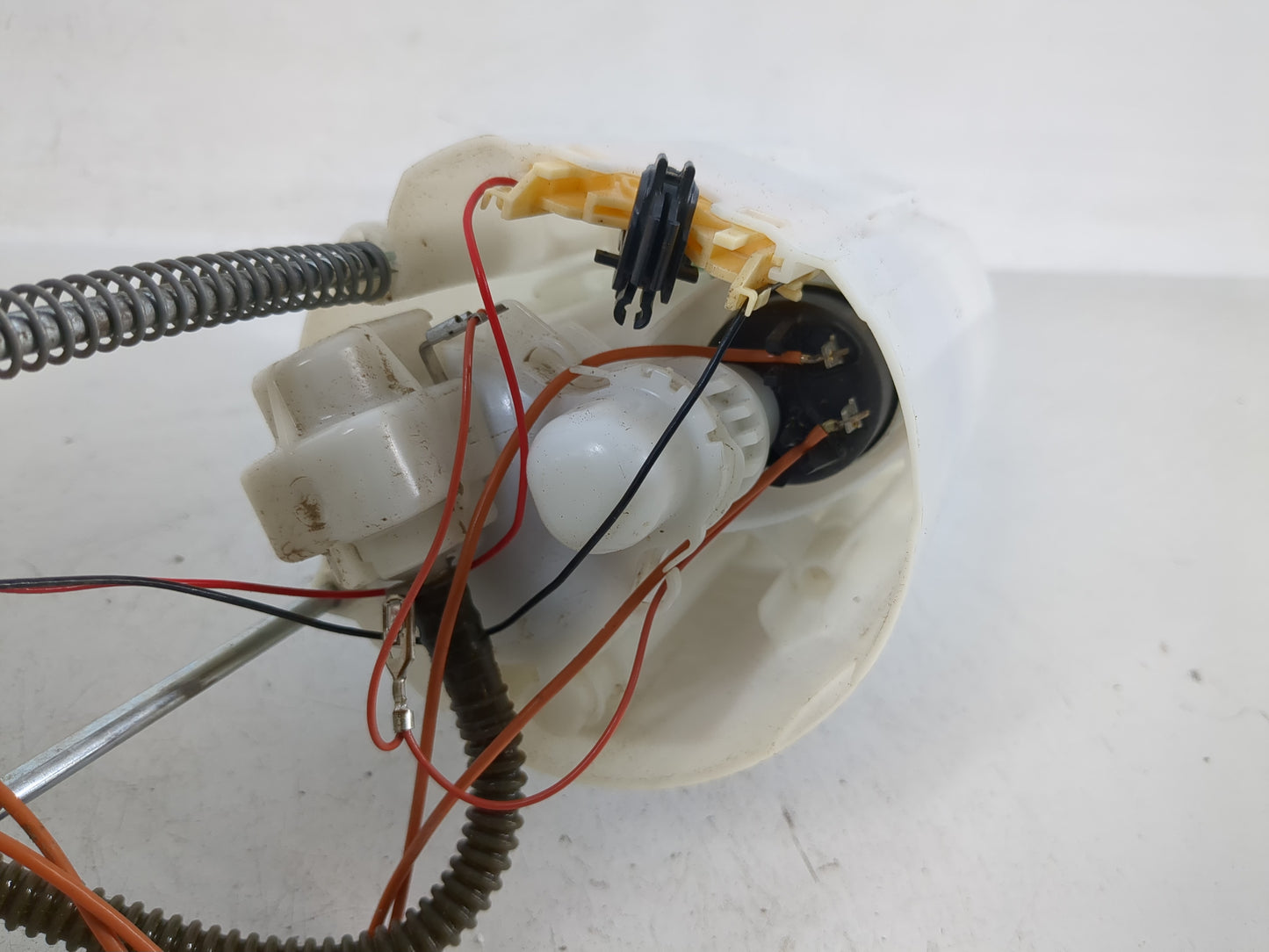 2017-2022 Chrysler Pacifica Electrical Gas Fuel Pump Assembly - Oemusedautoparts1.com