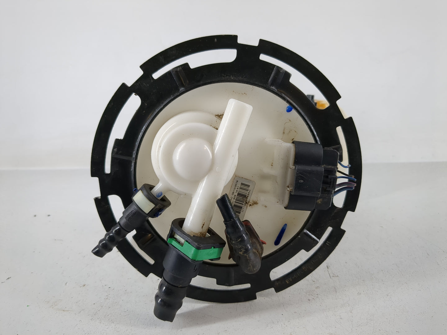 2017-2022 Chrysler Pacifica Electrical Gas Fuel Pump Assembly - Oemusedautoparts1.com