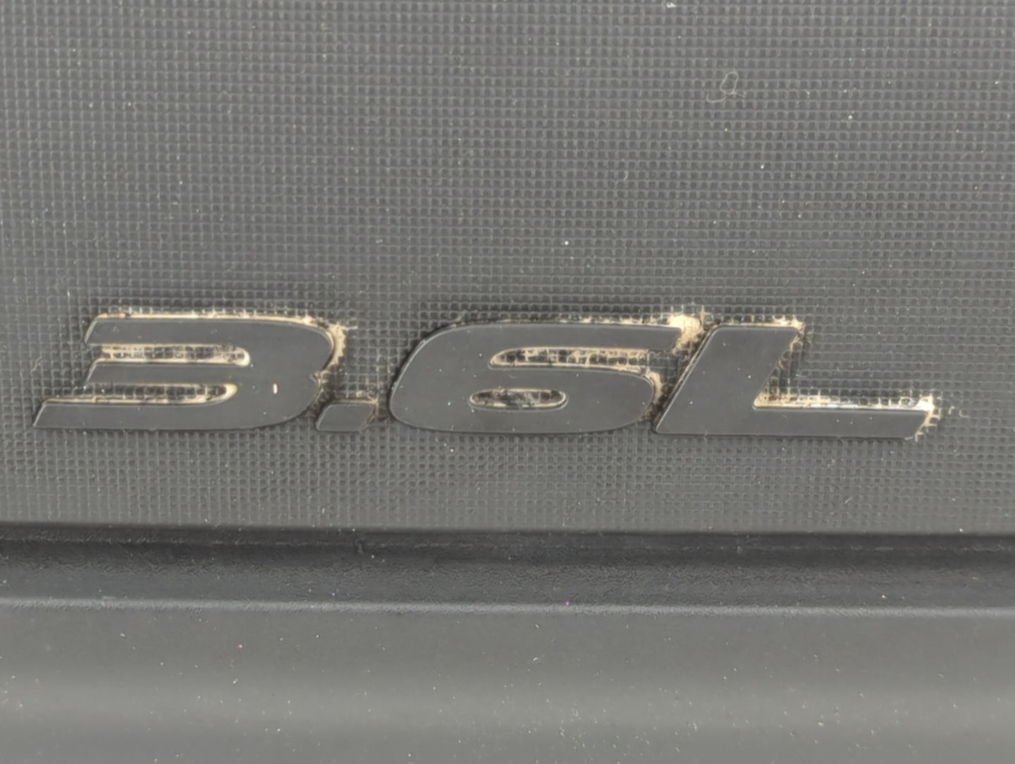 2020 Chrysler Pacifica Engine Cover - Oemusedautoparts1.com