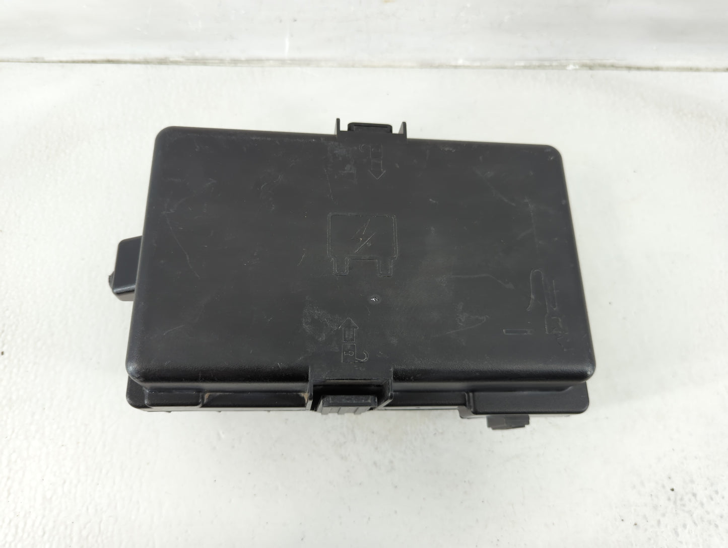 2018-2021 Chrysler Pacifica Fusebox Fuse Box Panel Relay Module P/N:6351-3382 Fits Fits 2018 2019 2020 2021 OEM Used Auto Pa