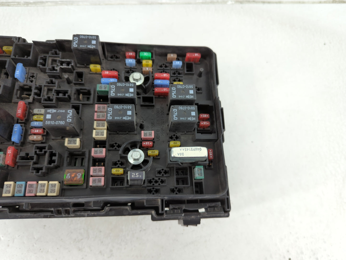 2018-2021 Chrysler Pacifica Fusebox Fuse Box Panel Relay Module P/N:6351-3382 Fits Fits 2018 2019 2020 2021 OEM Used Auto Pa
