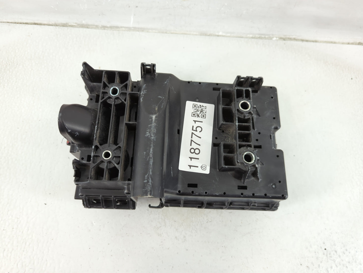 2018-2021 Chrysler Pacifica Fusebox Fuse Box Panel Relay Module P/N:6351-3382 Fits Fits 2018 2019 2020 2021 OEM Used Auto Pa