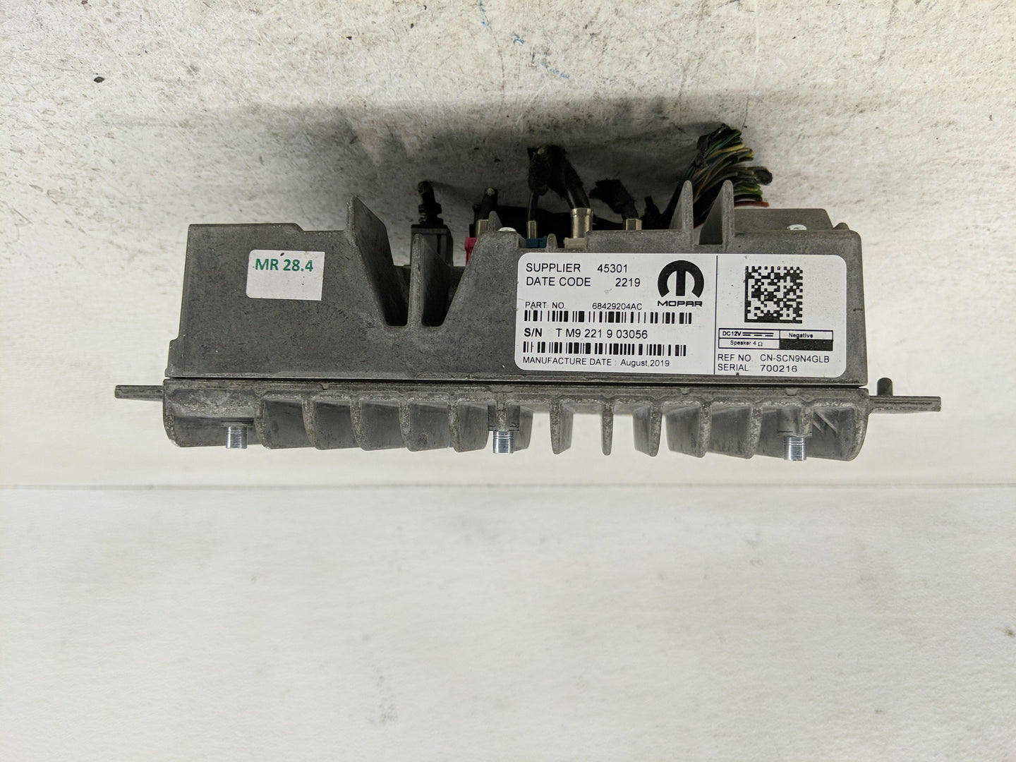 2019-2020 Chrysler Pacifica Radio AM FM Cd Player Receiver Replacement P/N:68429204AC Fits Fits 2019 2020 OEM Used Auto Part