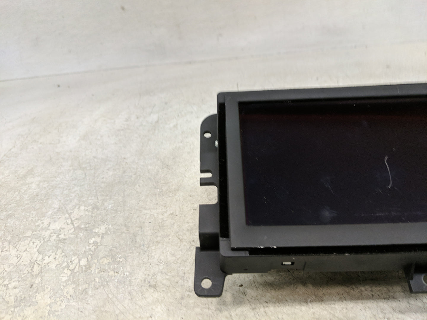 2020 Chrysler Pacifica Radio AM FM Cd Player Receiver Replacement P/N:68428471AC Fits OEM Used Auto Parts - Oemusedautoparts